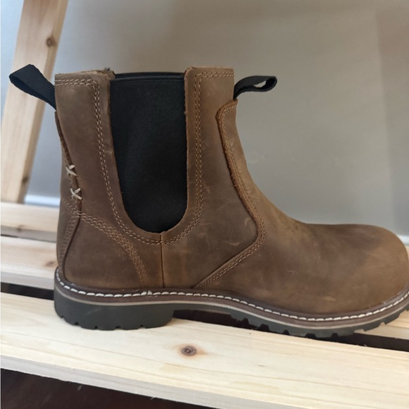 Kodiak Brown Leather Chelsea Work Booties - Picture 7 of 13